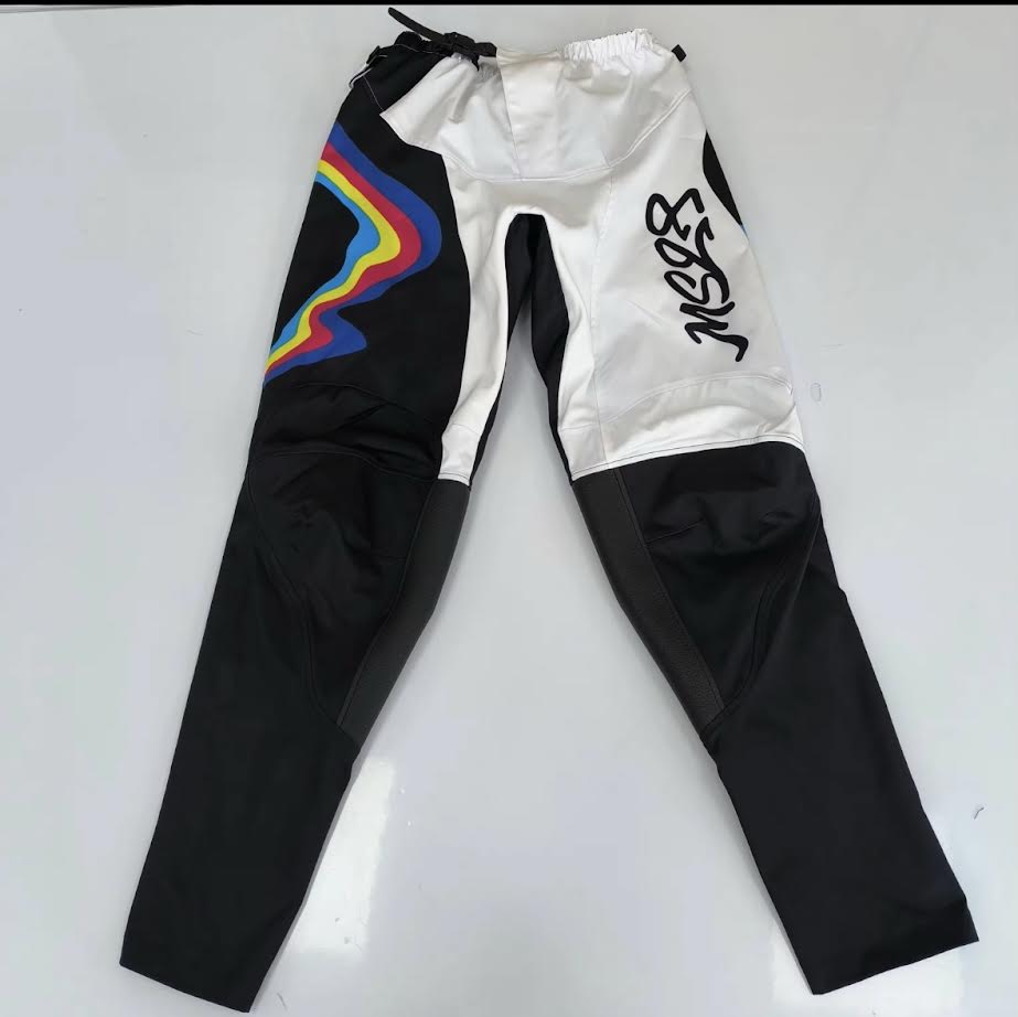 Tenue Black Venom